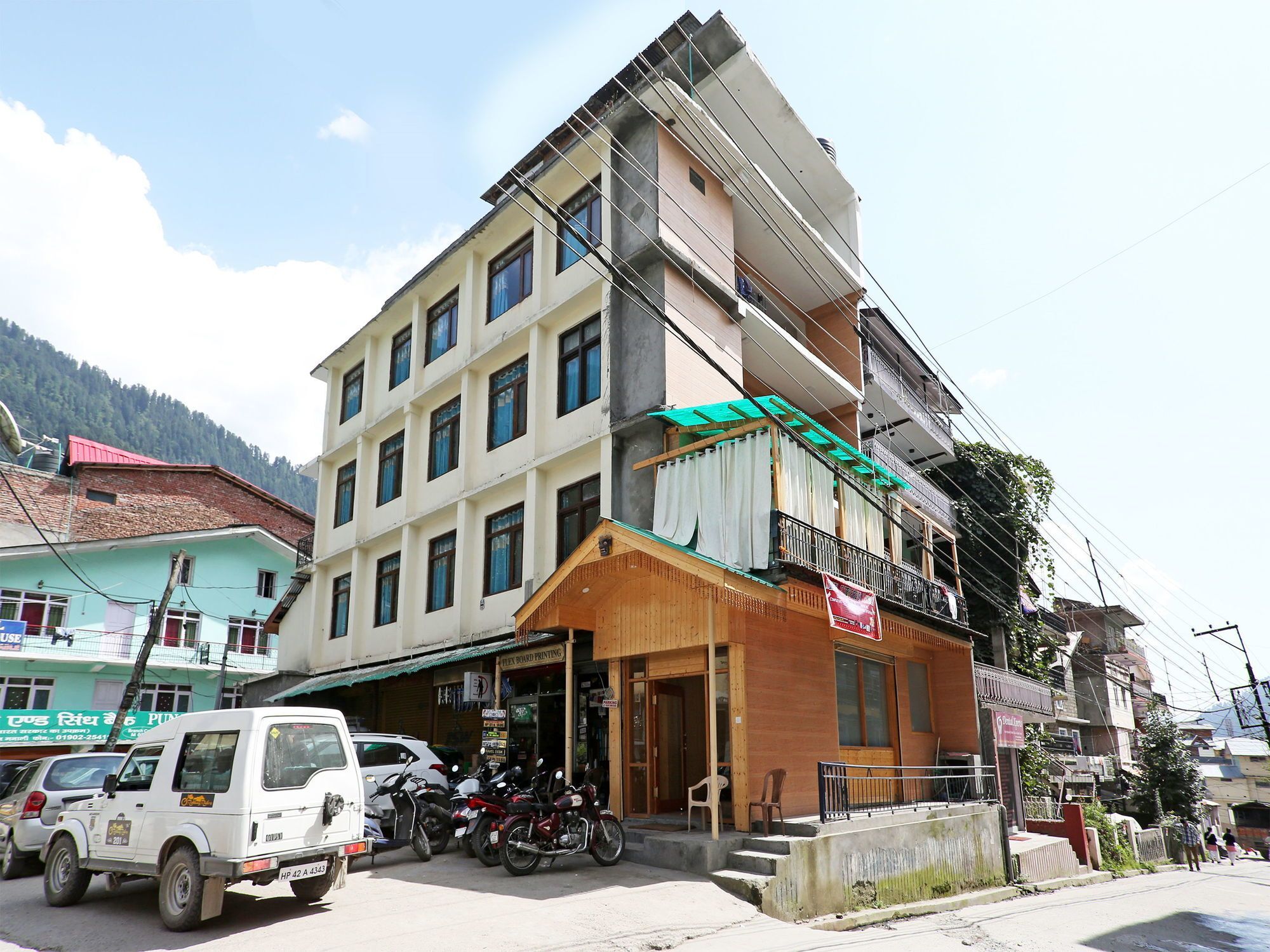 Oyo 9912 Hotel Rock Sea Manāli Extérieur photo